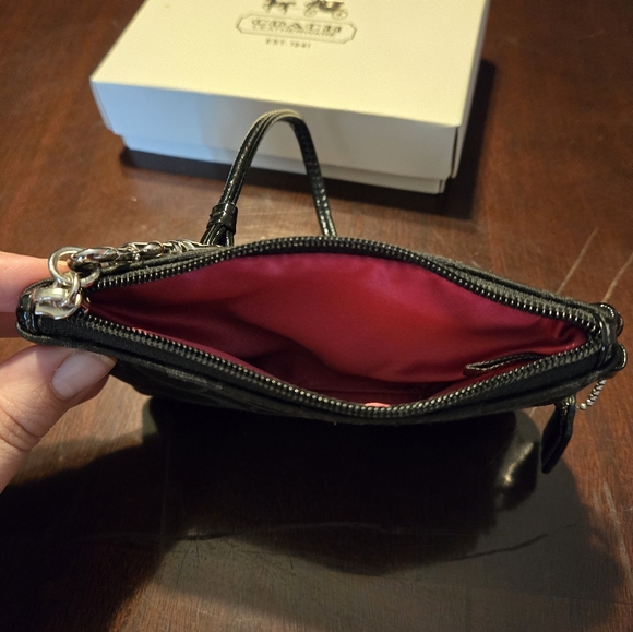 COACH Poppy Wristlet - Picture 3 of 5